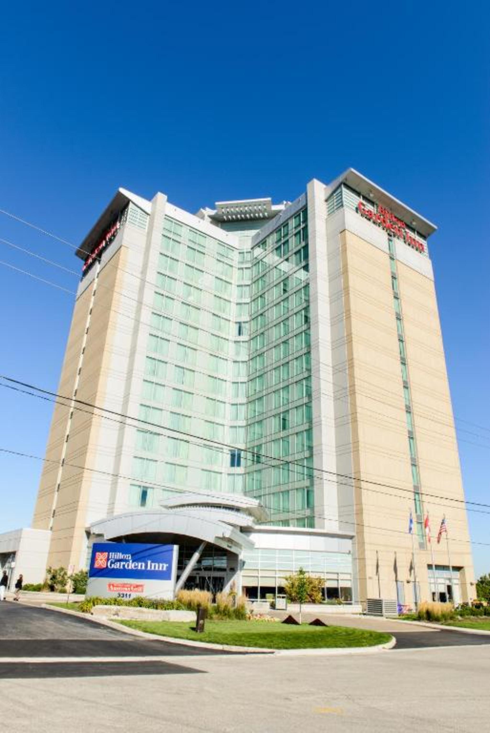 Hilton Garden Inn Toronto Airport Mississauga Exterior photo