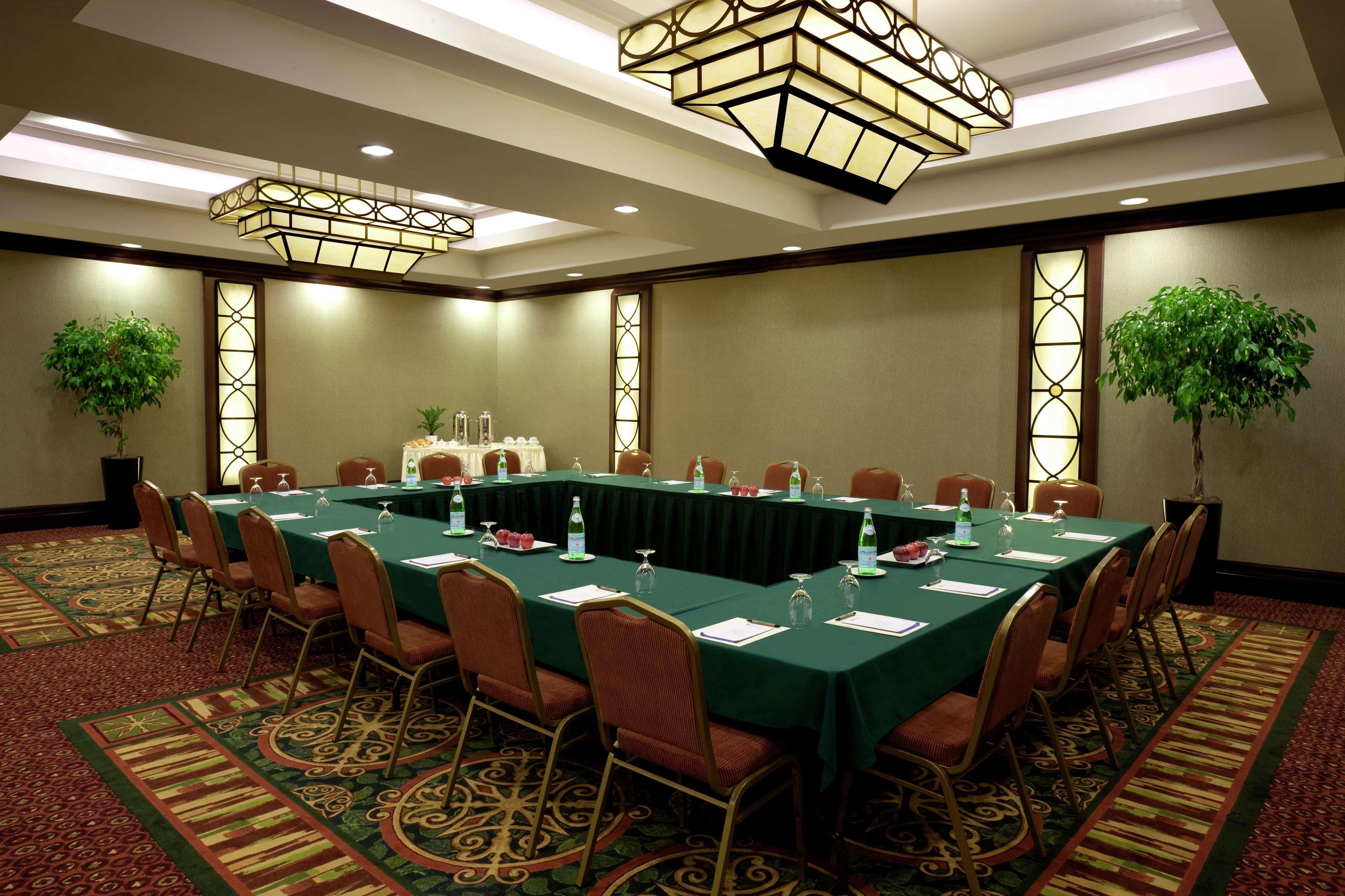 Hilton Garden Inn Toronto Airport Mississauga Facilities photo