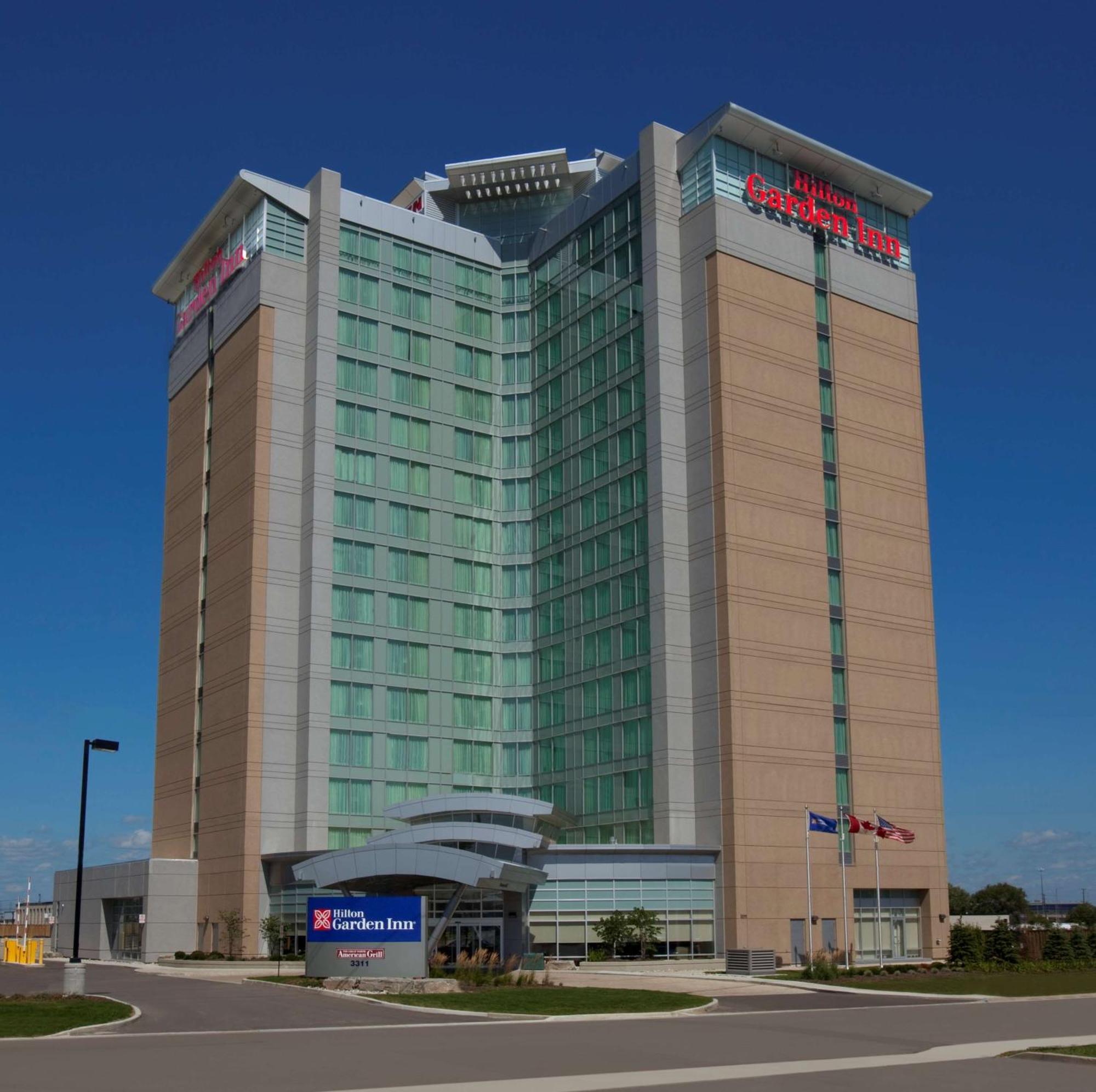 Hilton Garden Inn Toronto Airport Mississauga Exterior photo