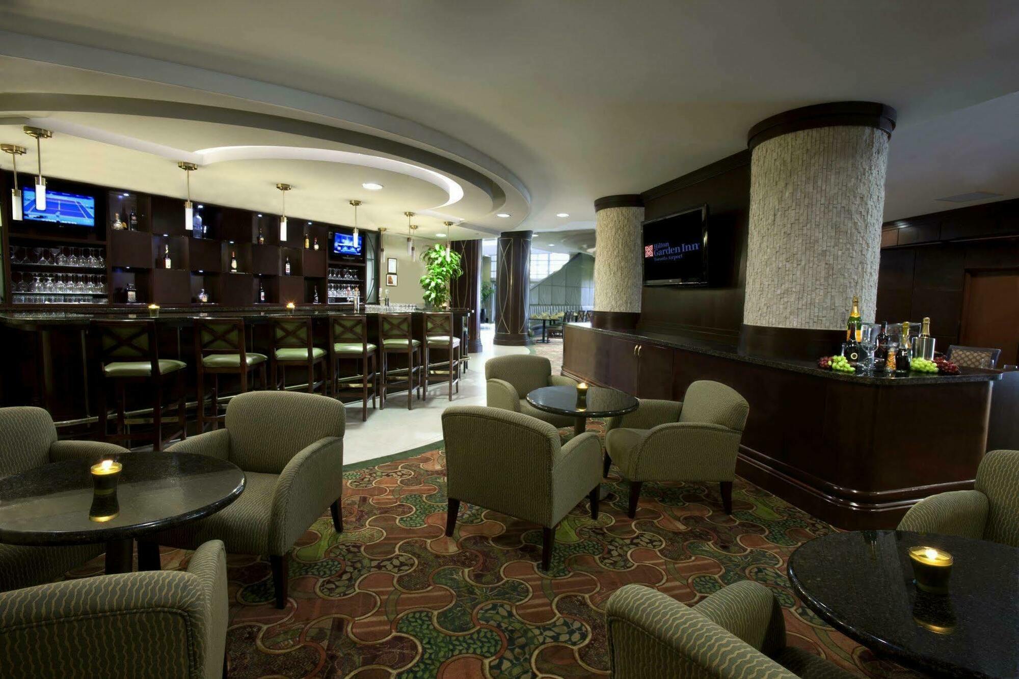 Hilton Garden Inn Toronto Airport Mississauga Restaurant photo